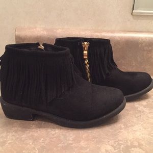 Fabkids Fringe Booties with gold Zipper